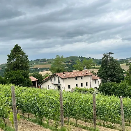 La Feia Cascina Di Langa *